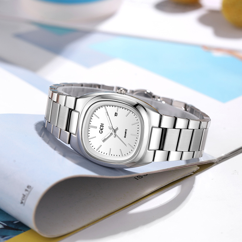 Luxury Watch Deals - ساعة يد نسائية أنيقة من UTHAI