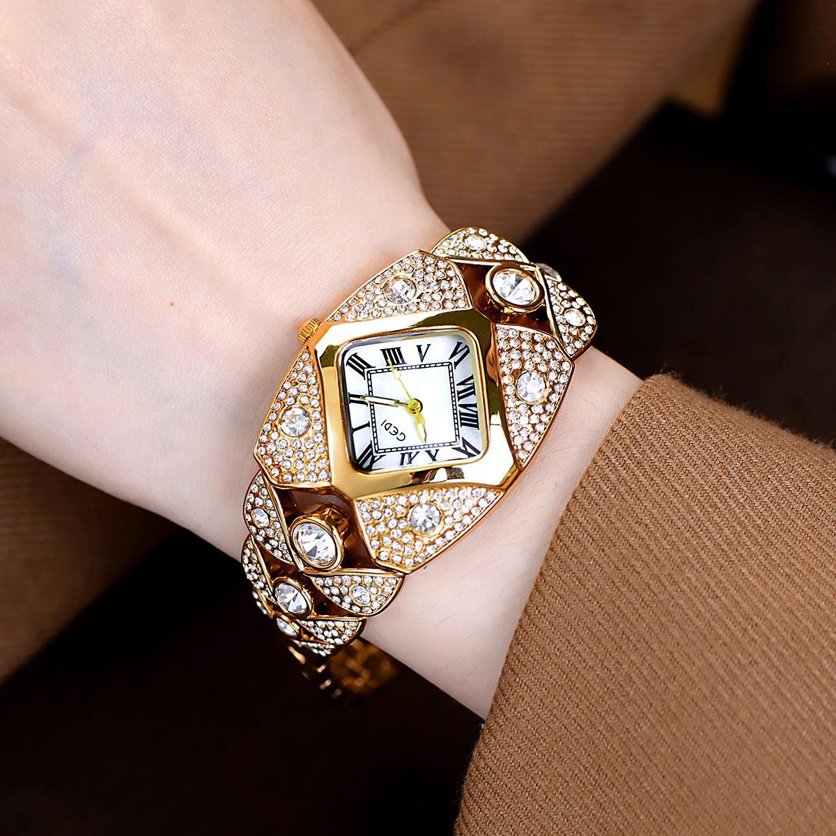 ساعة نسائية عصرية UTHAI L008،  - مراجعة Luxury Watch Gold وسعره