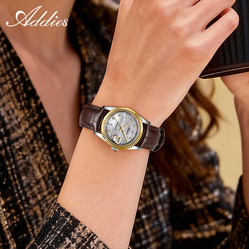 ساعة أديس 585 كوارتز للسيدات 2 - مراجعة Luxury Watch Usa وسعره