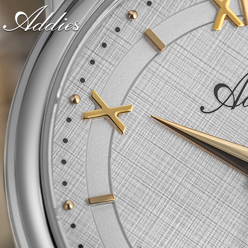 ساعات كوارتز أنيقة للسيدات من  - مراجعة Luxury Watch Diamond وسعره