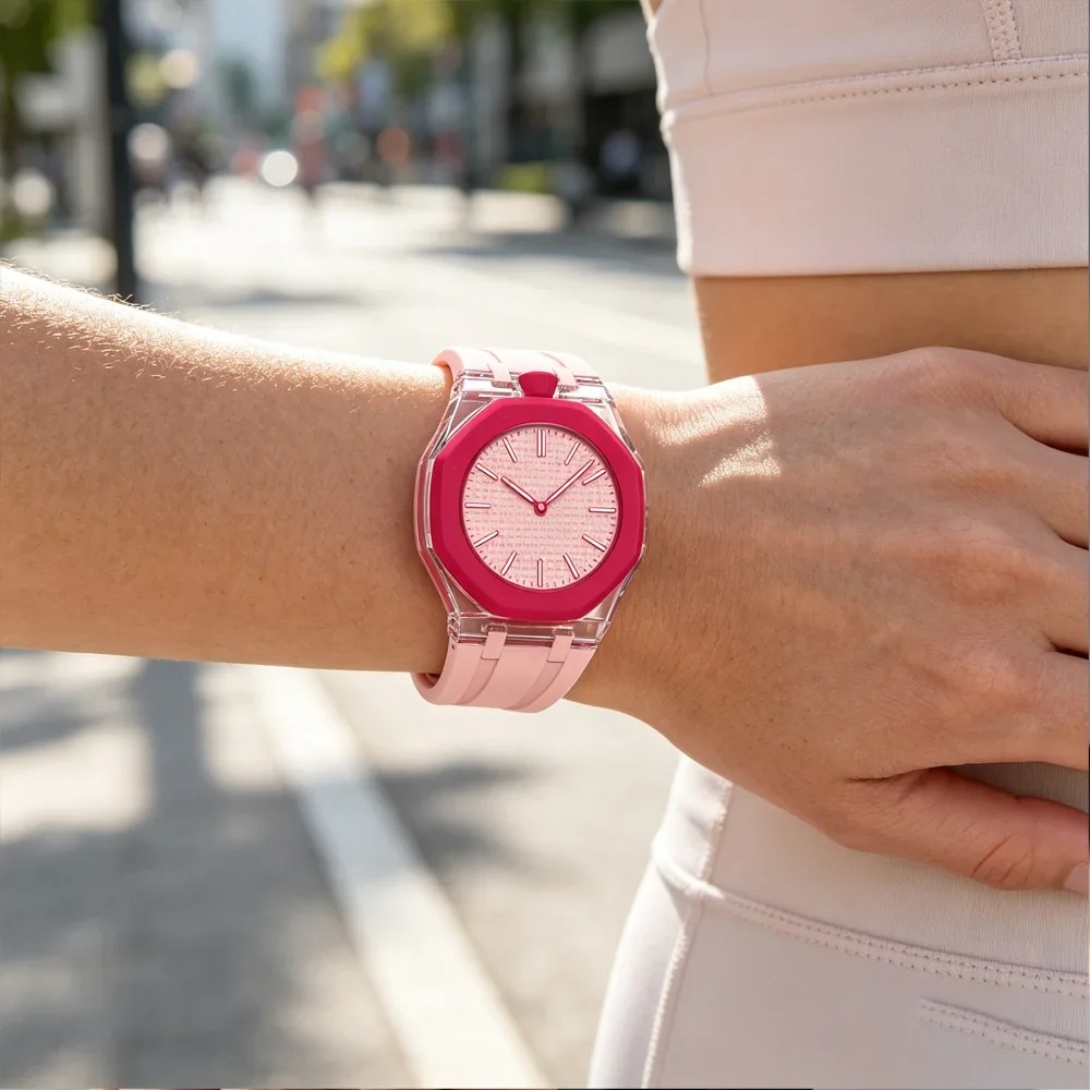 غطاء شفاف + حزام من السيليكون  - مراجعة Luxury X I Watch وسعره