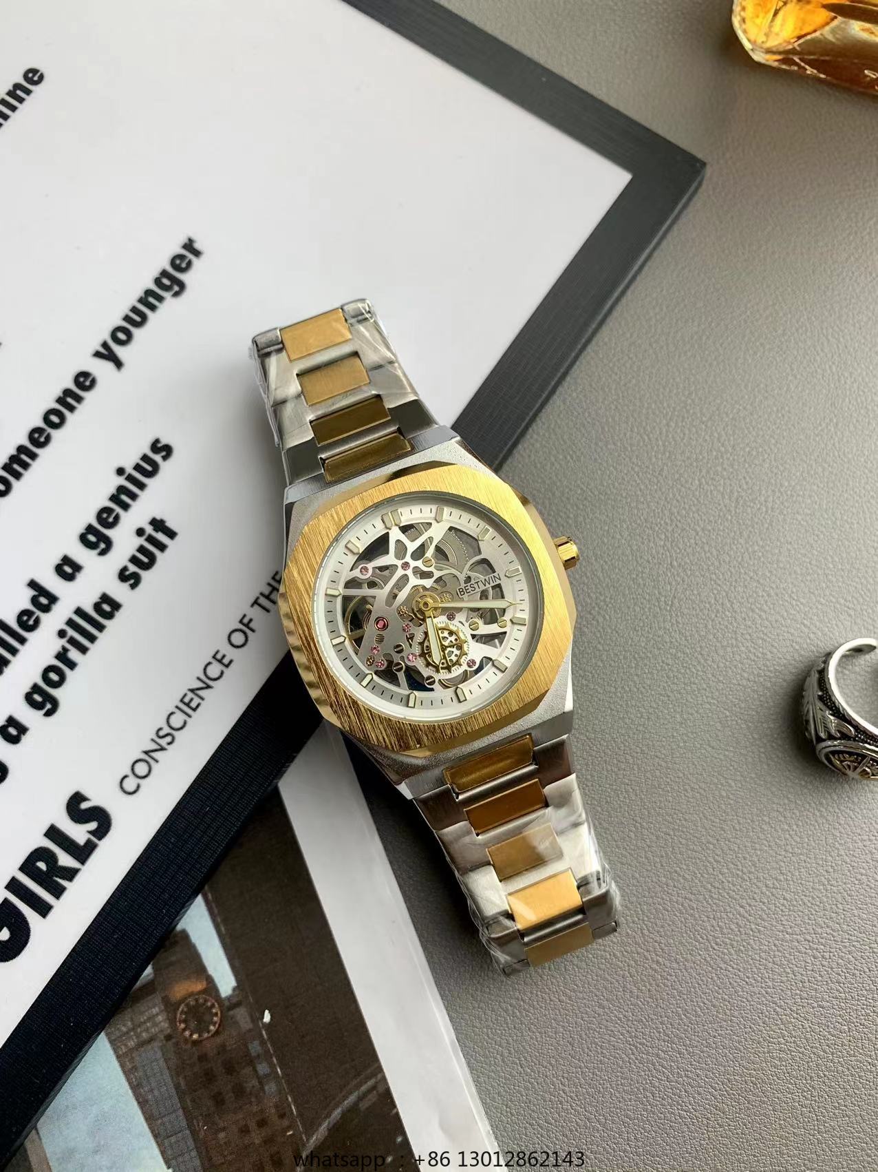ساعة مربعة صغيرة كوارتز صغيرة  - مراجعة Luxury Watch Gold وسعره