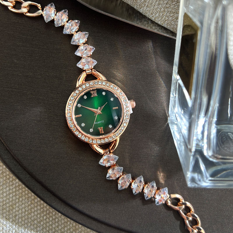 UTHAI CQ383 سوار ساعة نسائي عص - مراجعة Luxury Watch Diamond وسعره