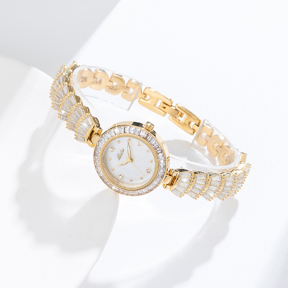 ساعة كوارتز فاخرة فرنسية خفيفة - مراجعة Luxury Watch Diamond وسعره
