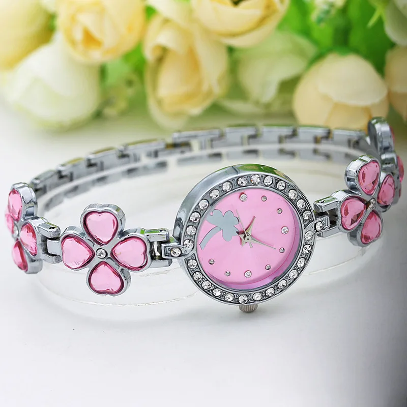 ساعة كوارتز نسائية مربعة من ال - مراجعة Luxury Watch Diamond وسعره