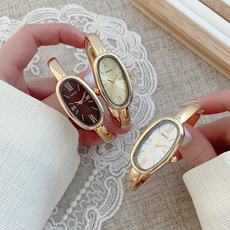 ساعة يد نسائية فاخرة بتصميم رو - مراجعة Luxury Watch Gold وسعره