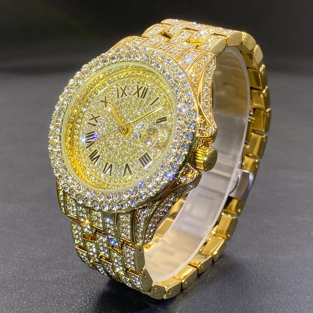 ساعة يد كبيرة ذهبية وفضية وسود - مراجعة Luxury Watch Gold وسعره